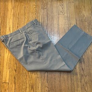Dockers Men's Gray Chinos